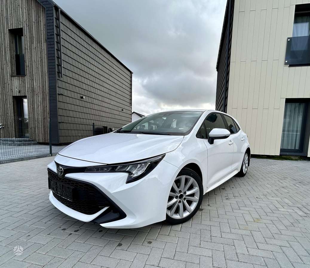 Toyota Corolla - 1