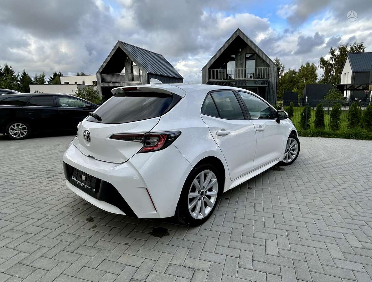 Toyota Corolla - 5