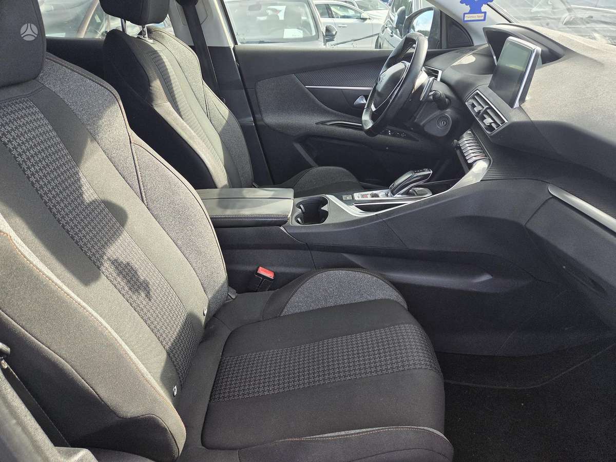 Peugeot 3008 - 11