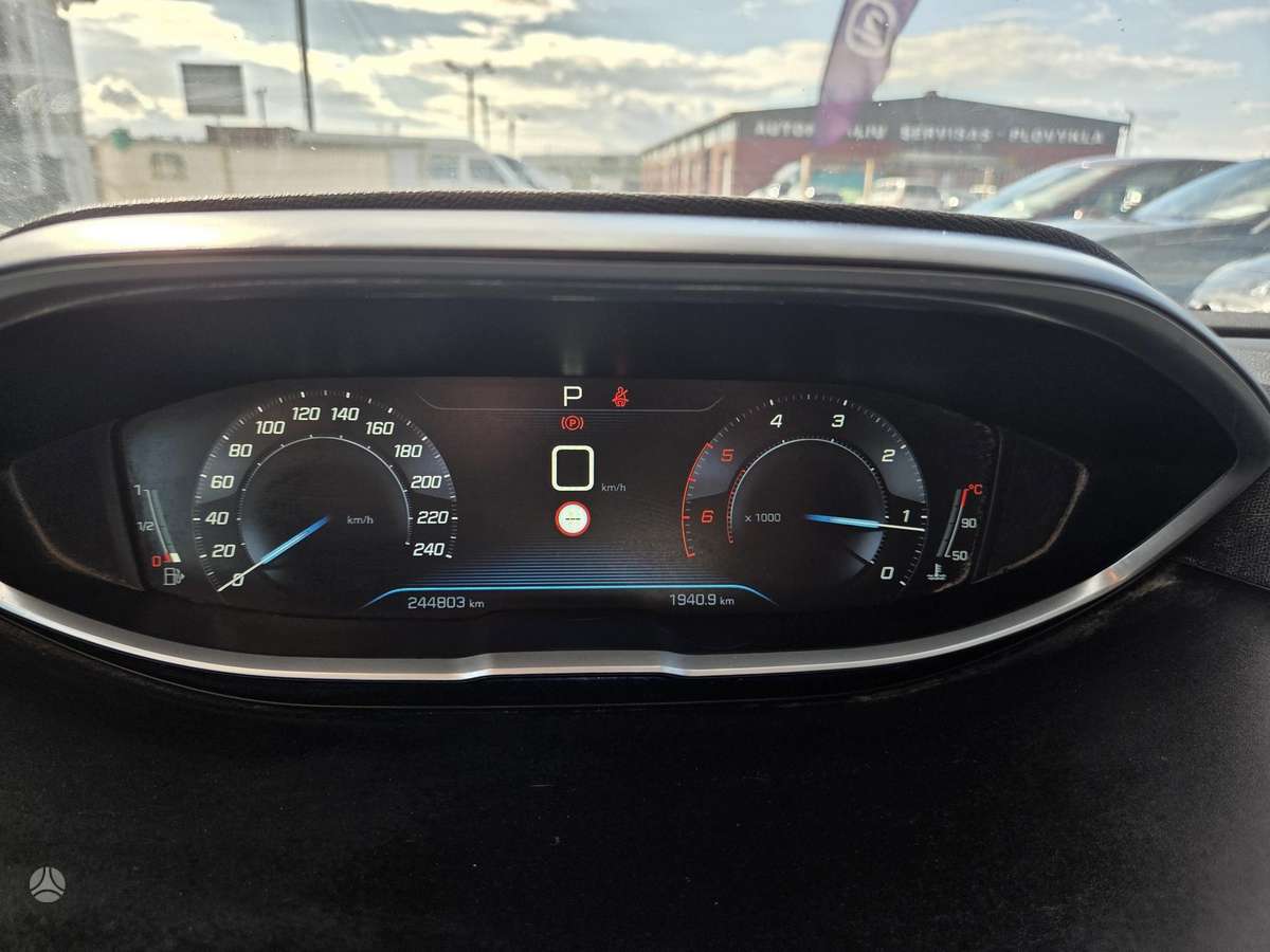 Peugeot 3008 - 12