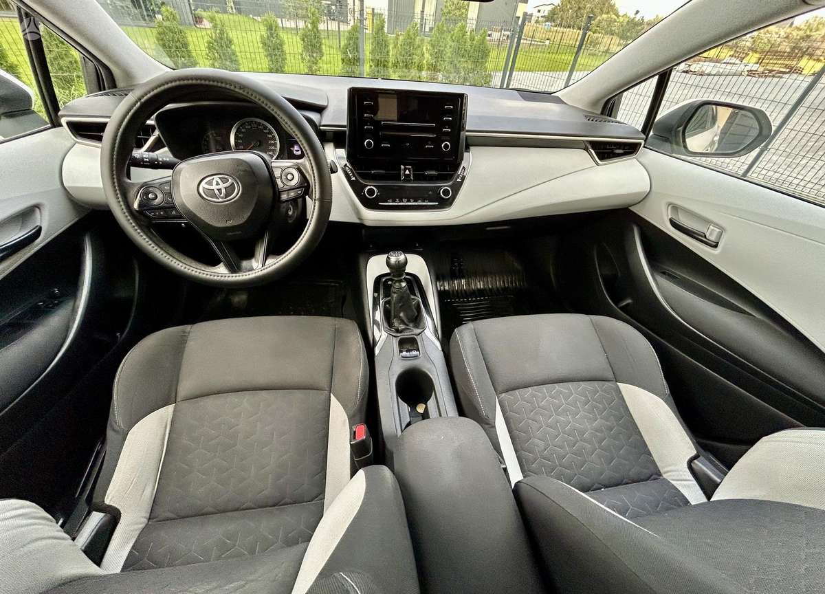 Toyota Corolla - 11