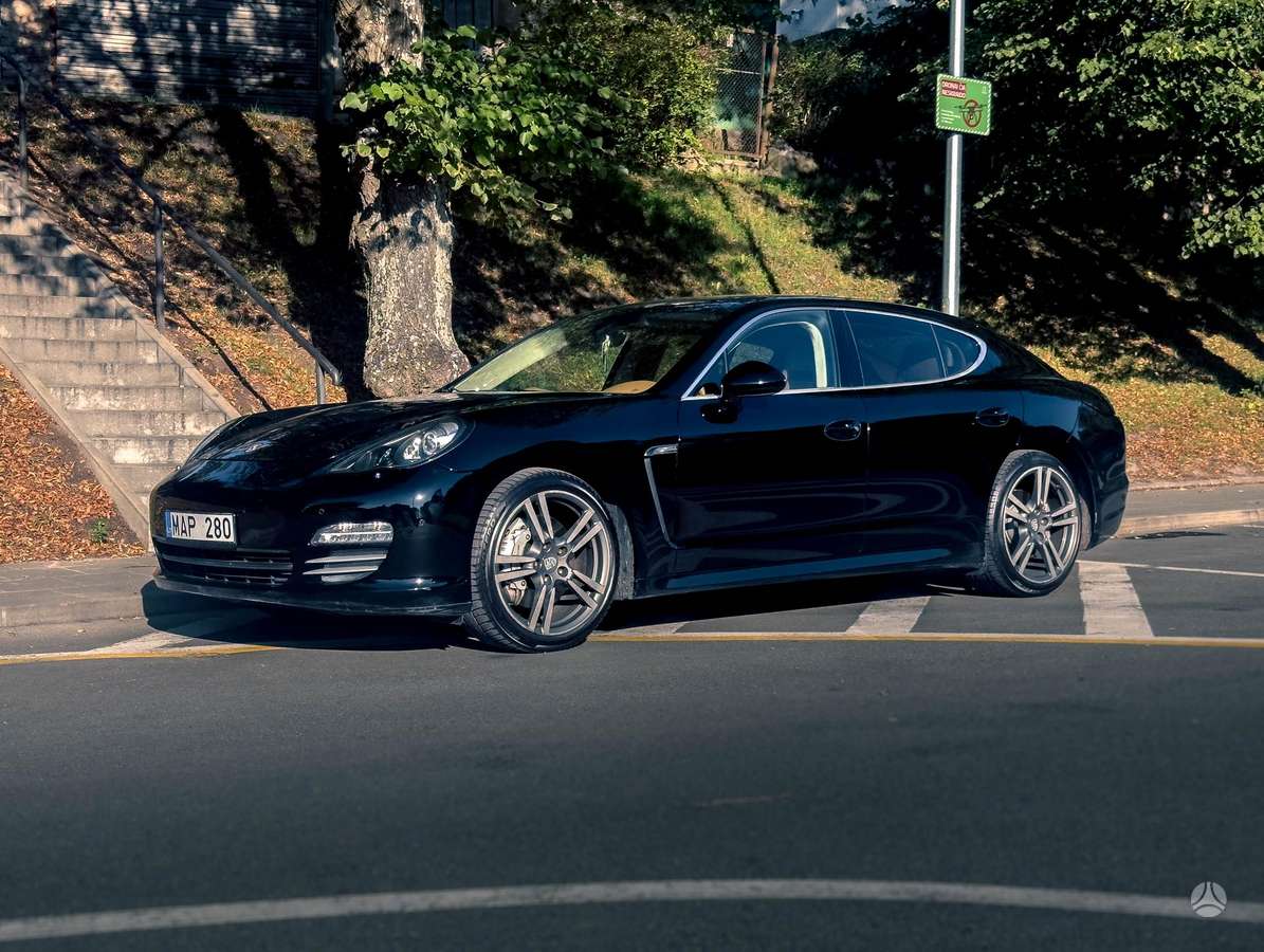 Porsche Panamera - 7