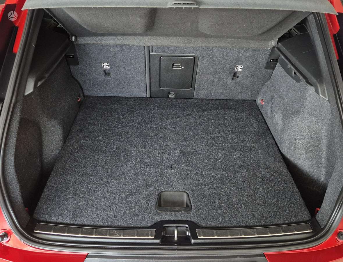 Volvo XC40 - 11