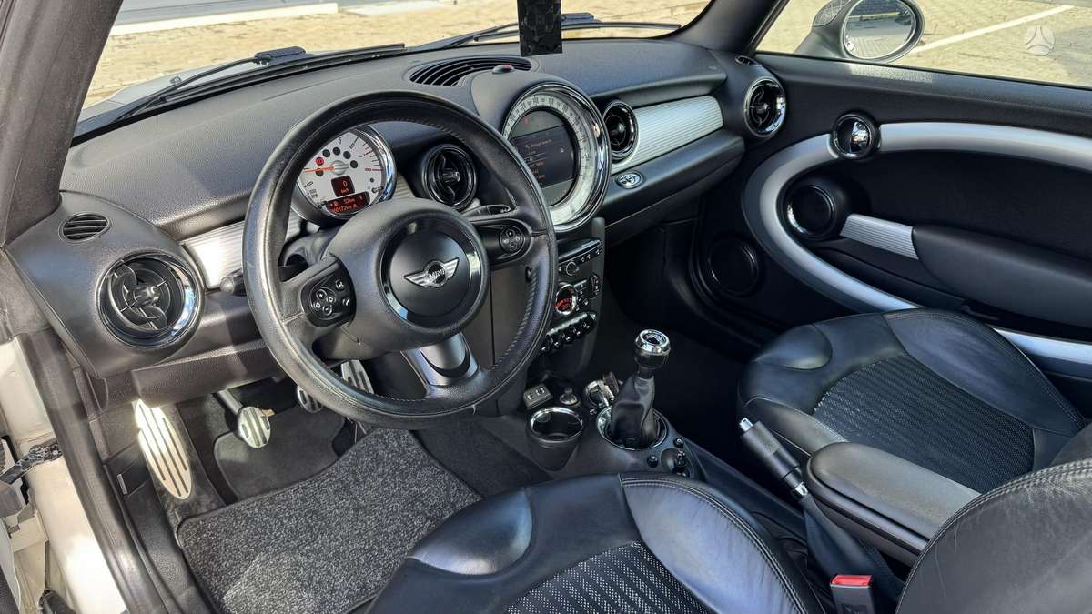 Mini Cooper S, 1.6 l., convertible