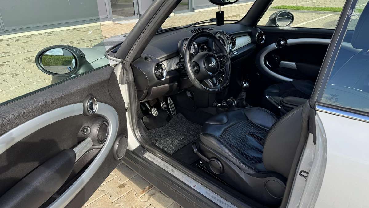 Mini Cooper S, 1.6 l., convertible