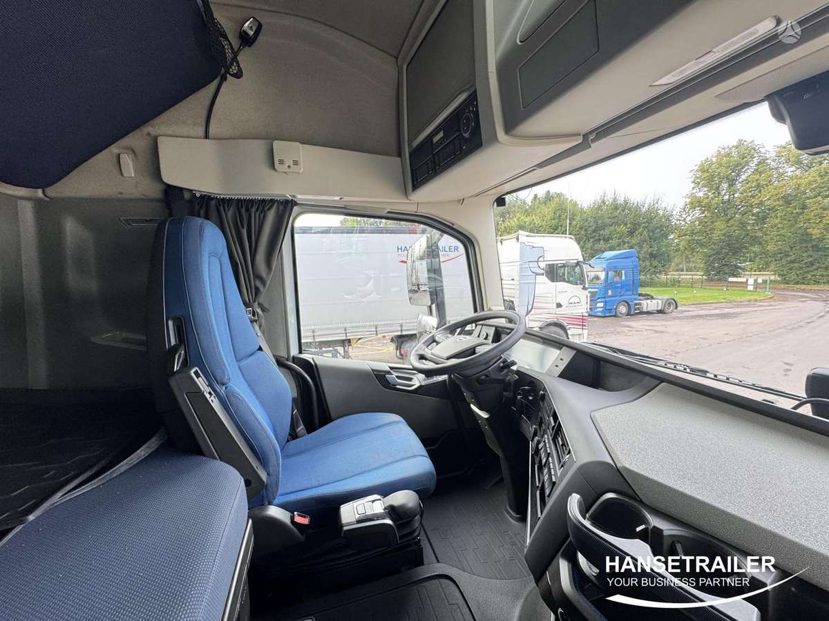 Volvo FH VEB+, double sleeper