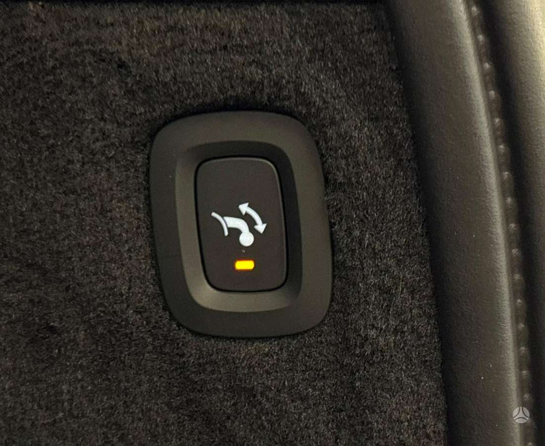 Volvo XC90 - 9