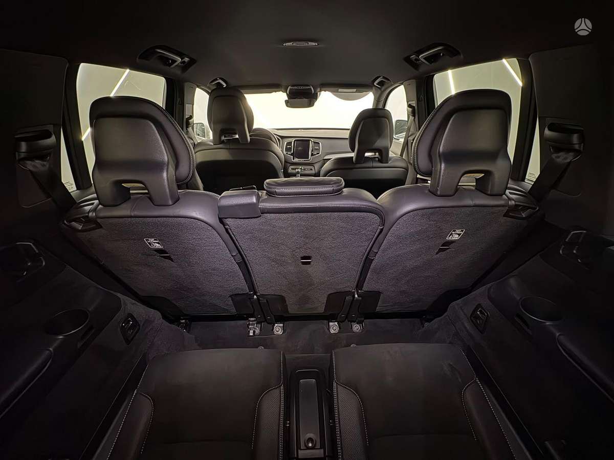 Volvo XC90 - 10