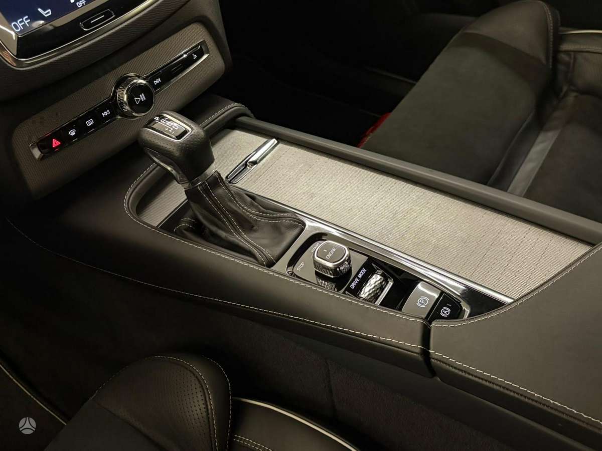 Volvo XC90 - 3