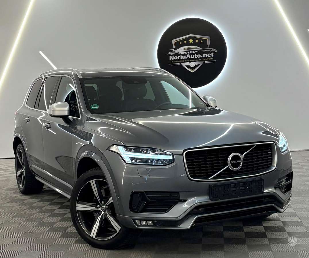 Volvo XC90 - 1