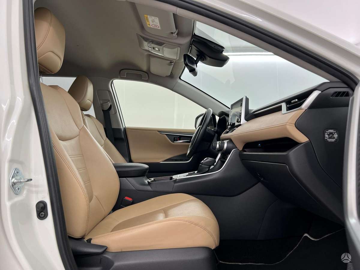 Toyota RAV4 - 6