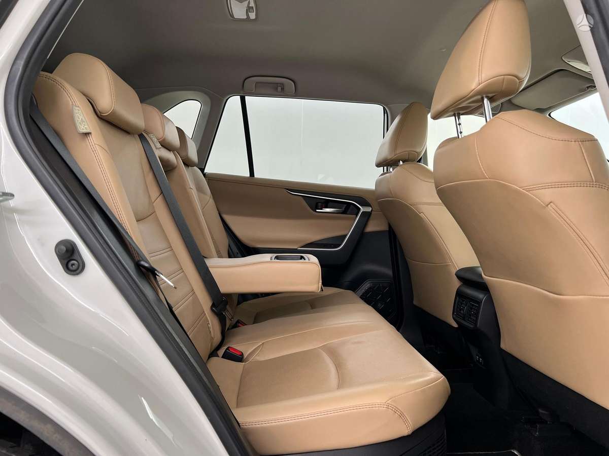 Toyota RAV4 - 7