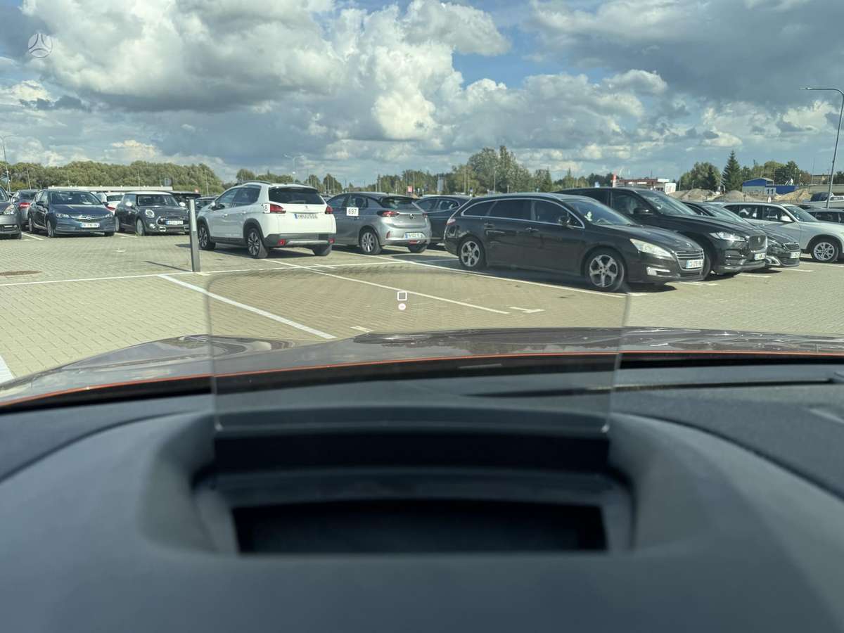 Citroen C4, 1.5 l., hatchback
