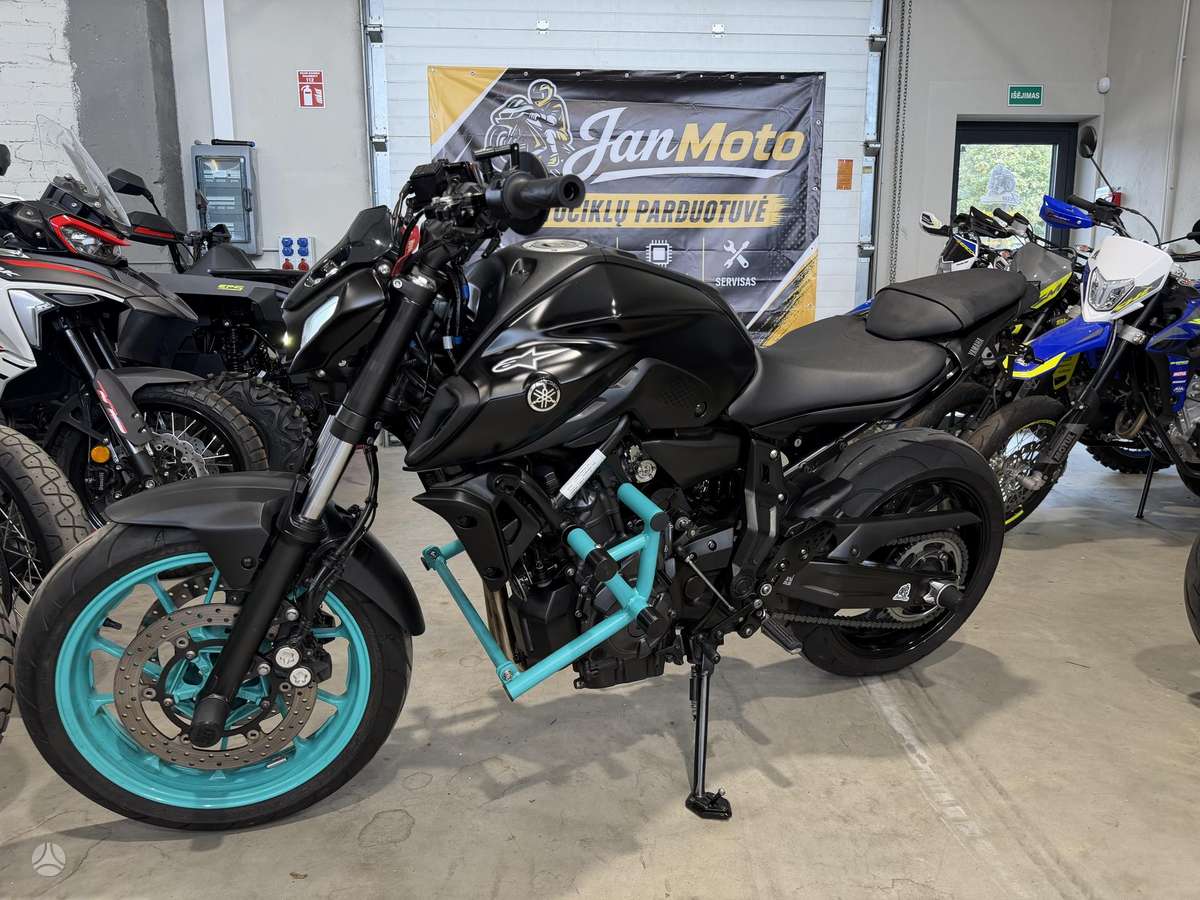 Yamaha MT 07 689cc, street / classic