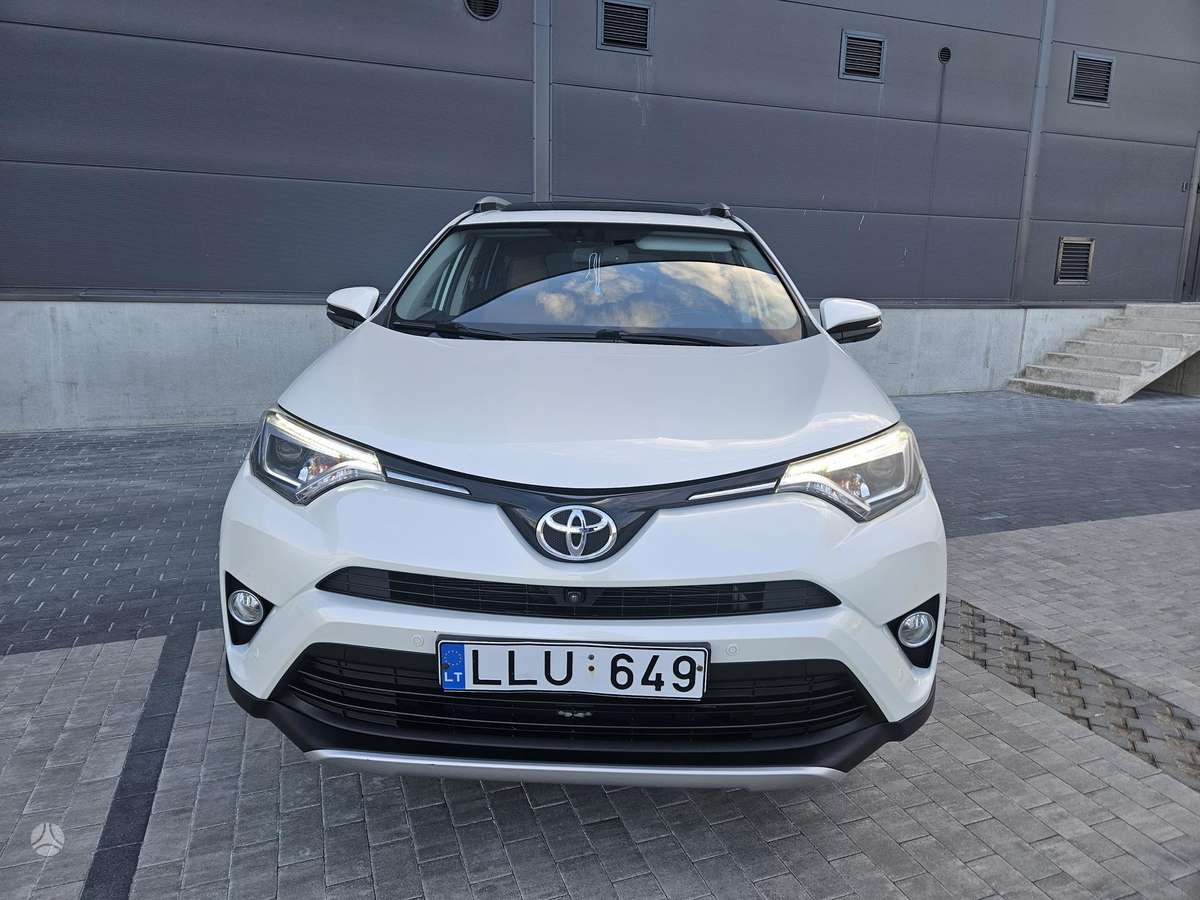 Toyota RAV4 - 8
