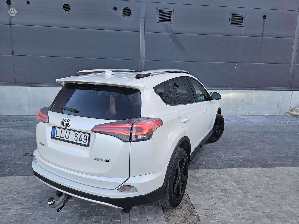 Toyota RAV4 - 12