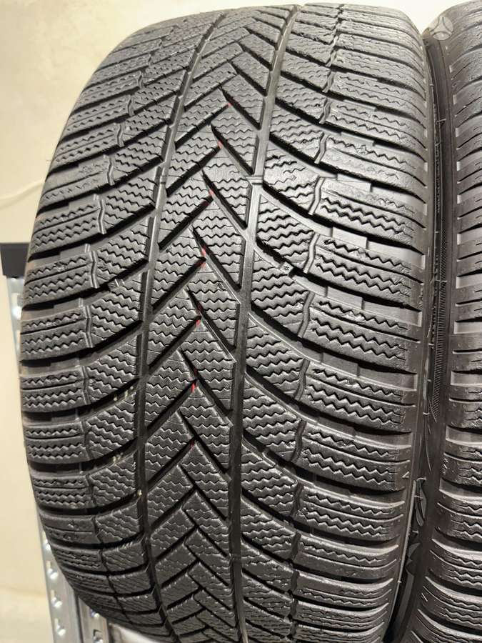 Bridgestone 275/35+245/40, winter 275/35 R19