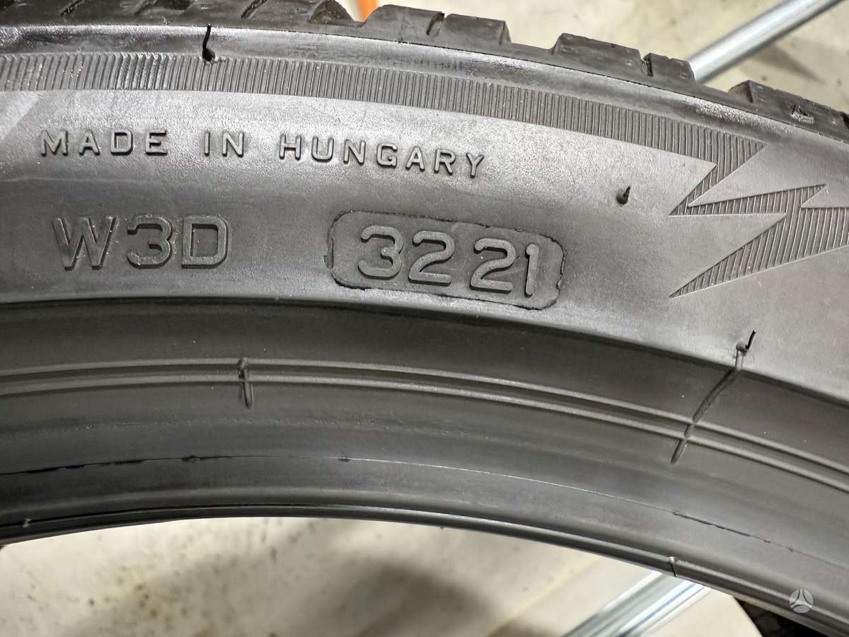 Bridgestone 275/35+245/40, winter 275/35 R19
