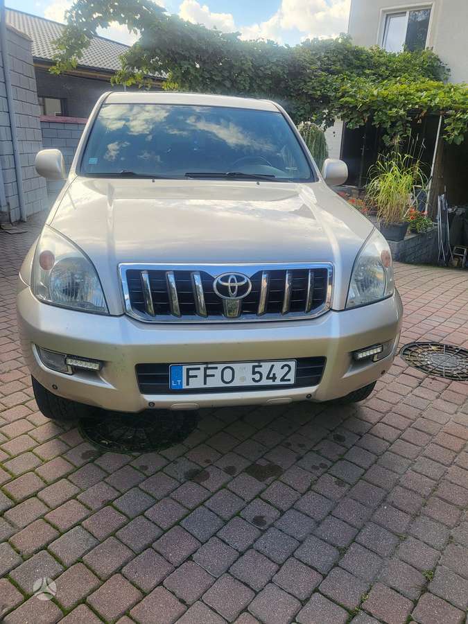 Toyota Land Cruiser - 5