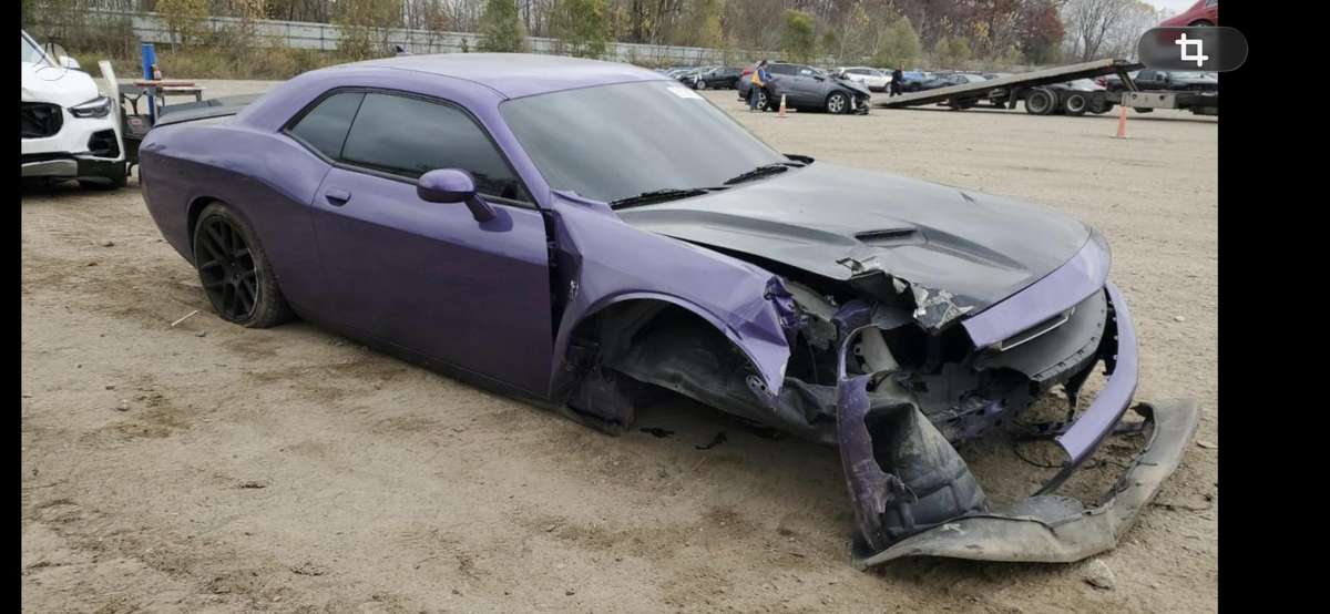 Dodge Challenger, 6.4 l., Седан