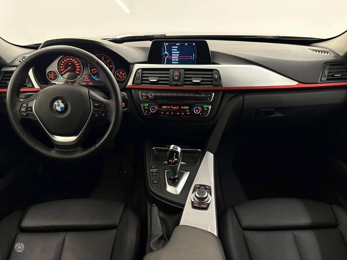BMW 320, 2.0 l., Седан