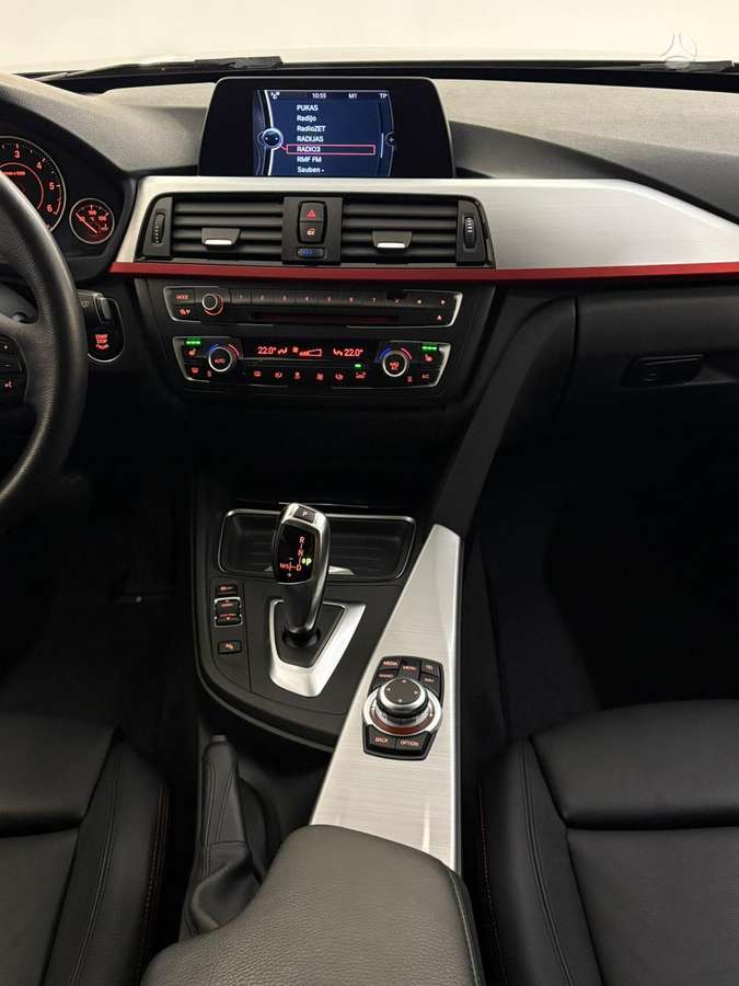 BMW 320, 2.0 l., Седан
