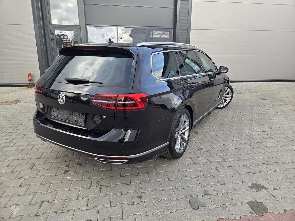 Volkswagen Passat - 4