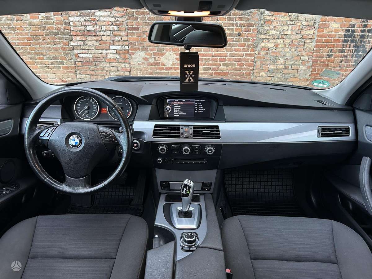 BMW 520, Универсал