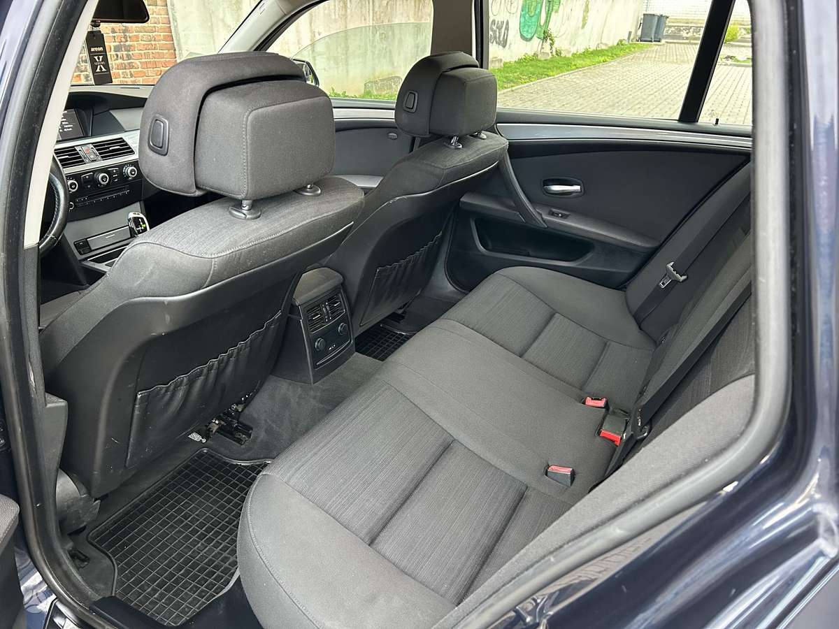 BMW 520, Универсал