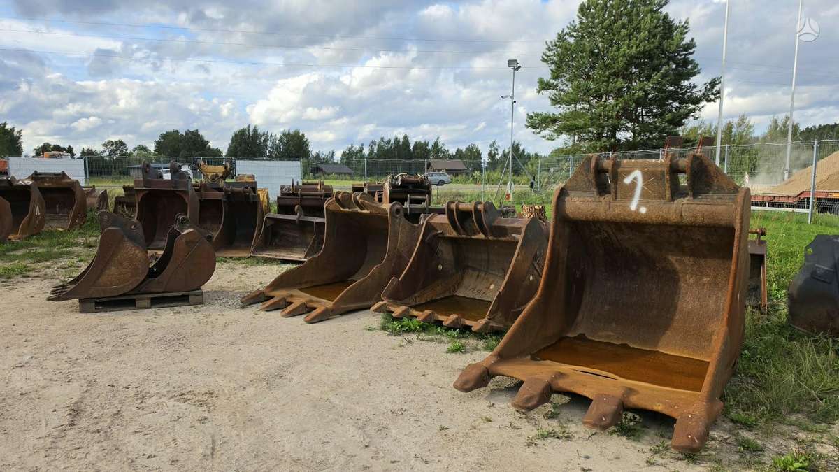 Caterpillar Buckets, ekskavatoriai