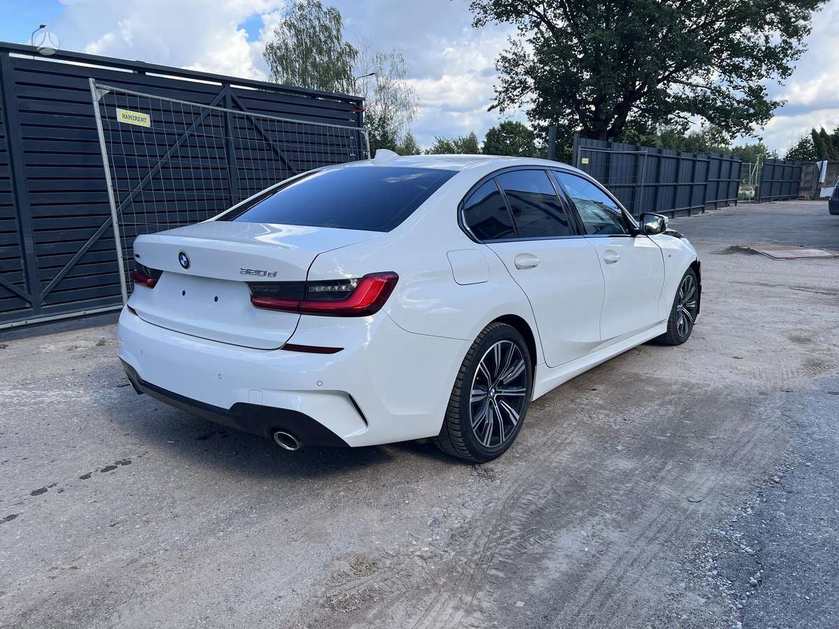 BMW 320, 2.0 l., Седан