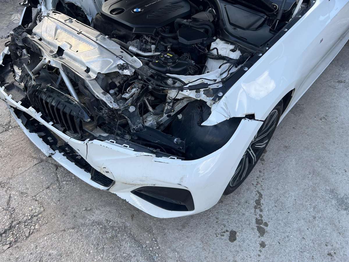 BMW 320, 2.0 l., Седан