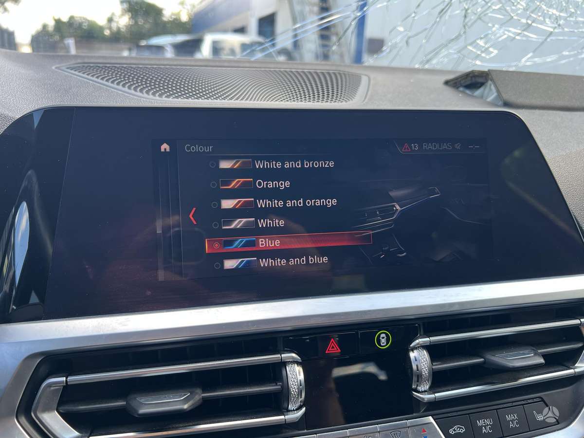 BMW 320, 2.0 l., Седан