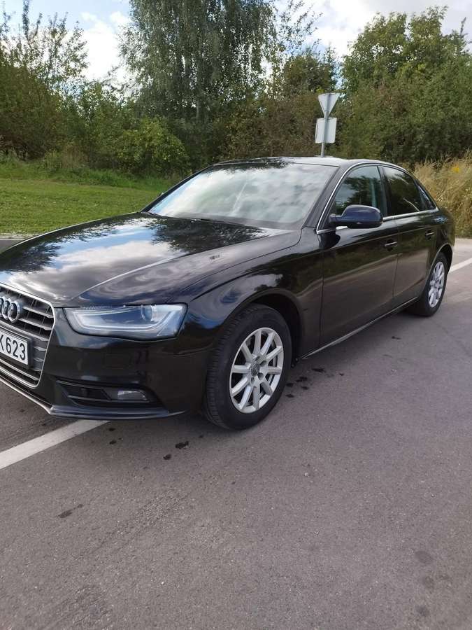 Audi A4, 2.0 l., sedanas