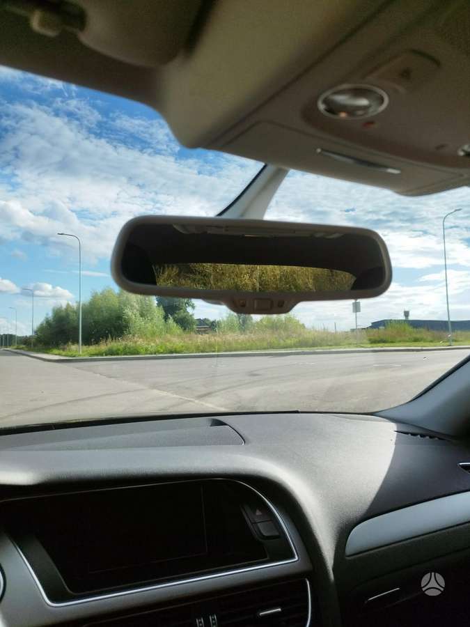 Audi A4, 2.0 l., Седан