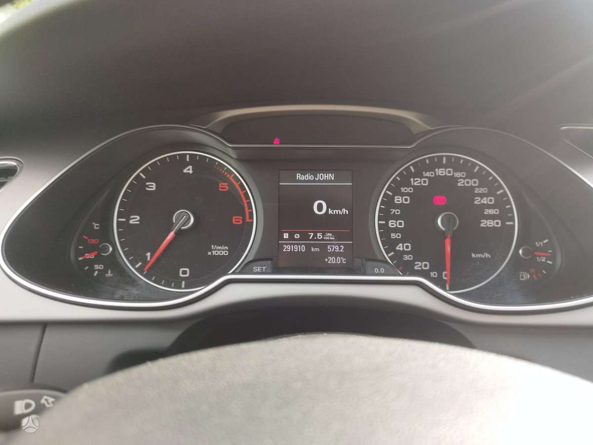 Audi A4, 2.0 l., Седан