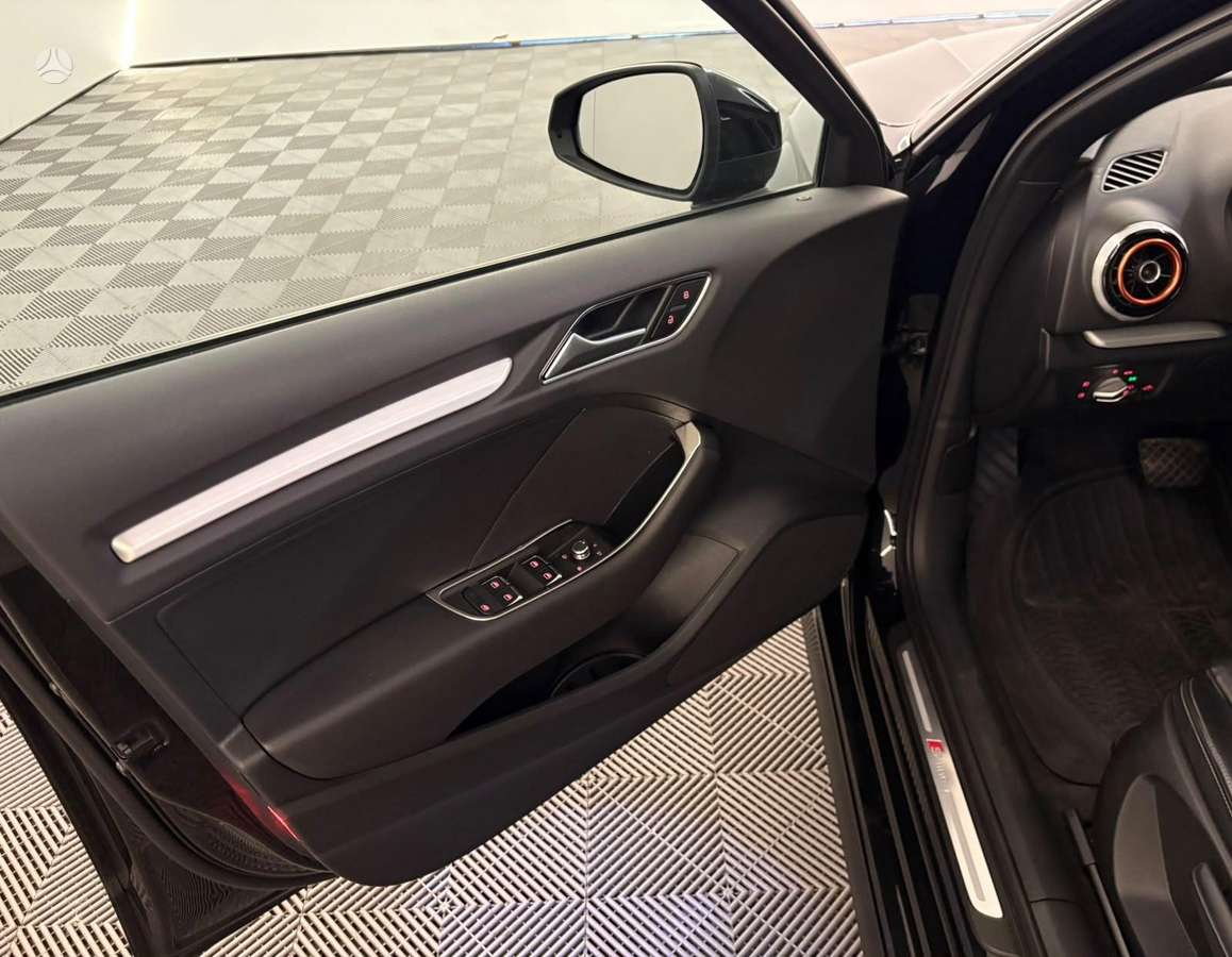 Audi A3, 2.0 l., Хэтчбек