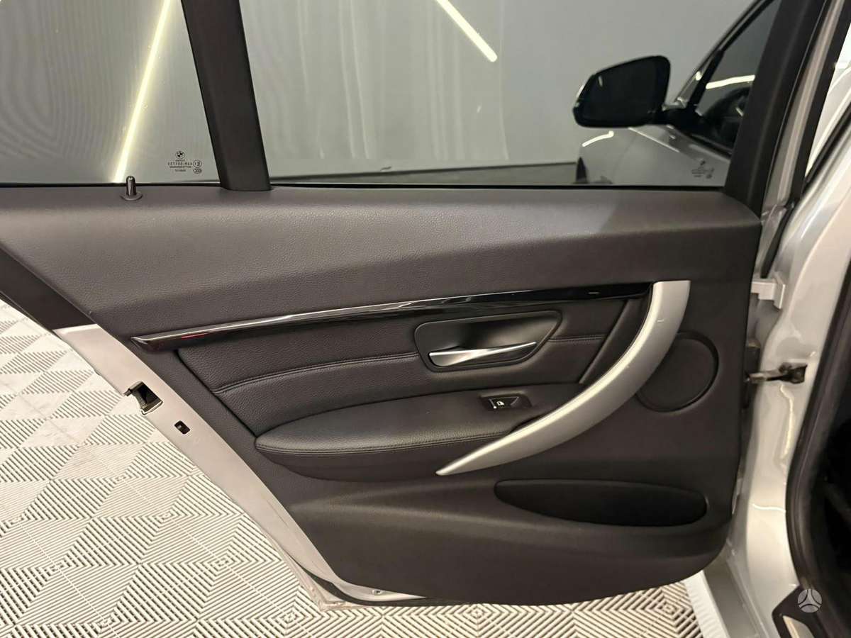 BMW 320, 2.0 l., wagon