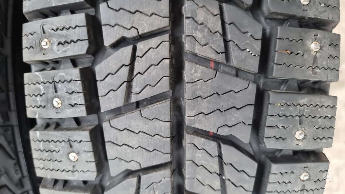 Continental Van Contact Ice, winter 215/65 R16