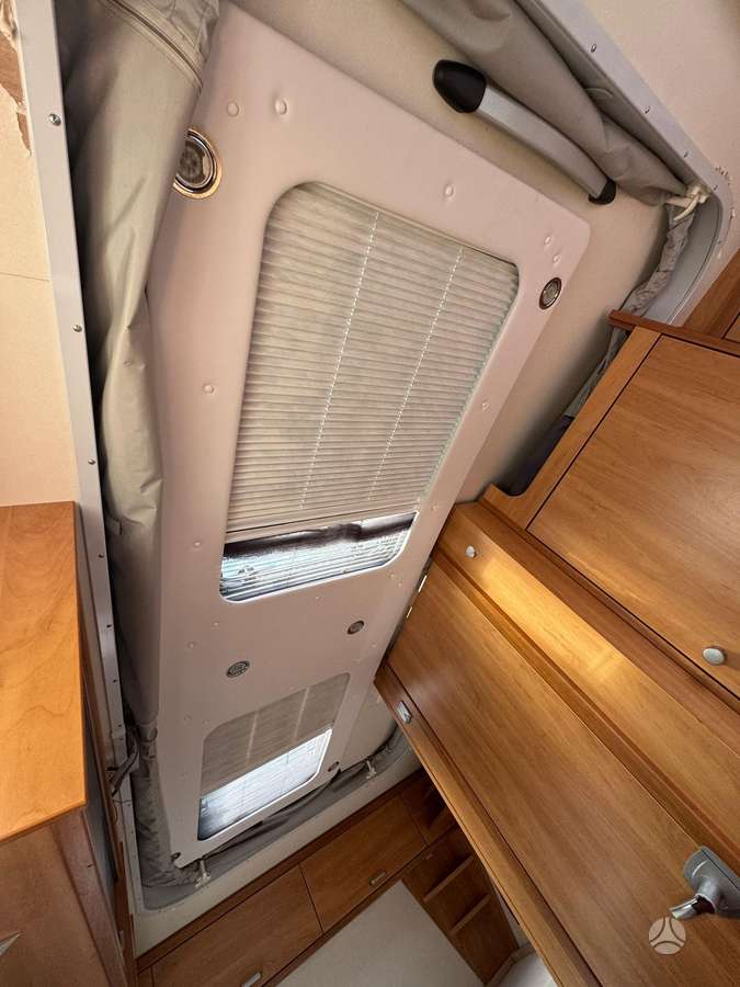 Dethleffs Tourist 400, кемперы