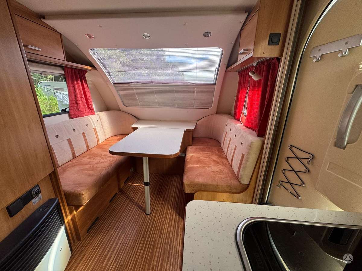 Dethleffs Tourist 400, caravans