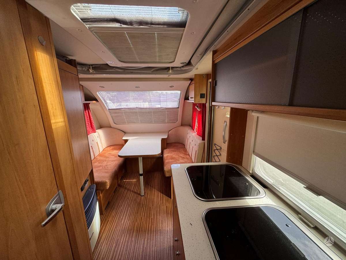 Dethleffs Tourist 400, caravans