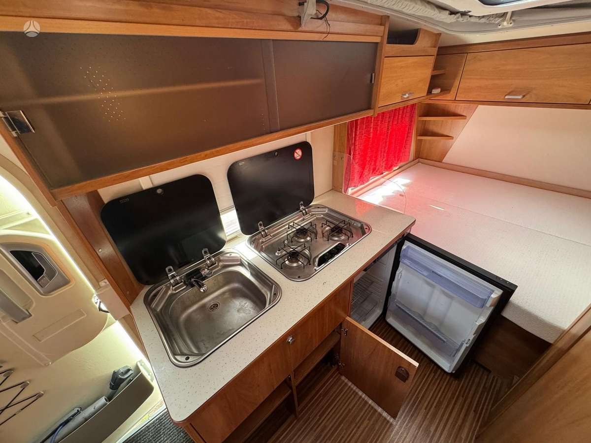 Dethleffs Tourist 400, caravans