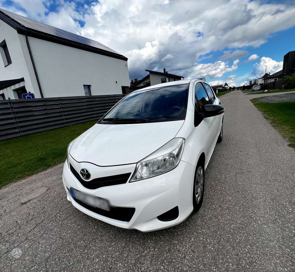 Toyota Yaris - 2