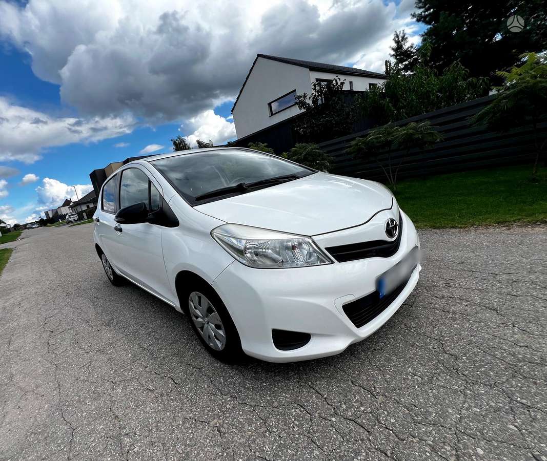 Toyota Yaris - 5