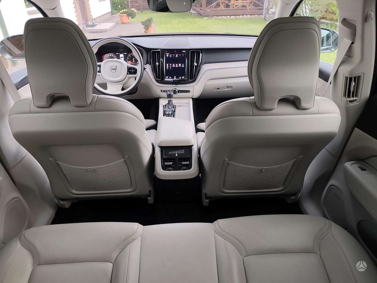 Volvo XC60, Внедорожник / Кроссовер