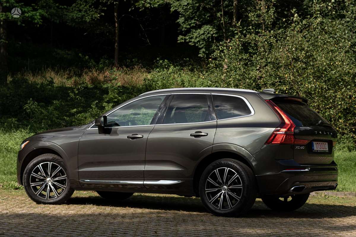 Volvo XC60, off-road / crossover