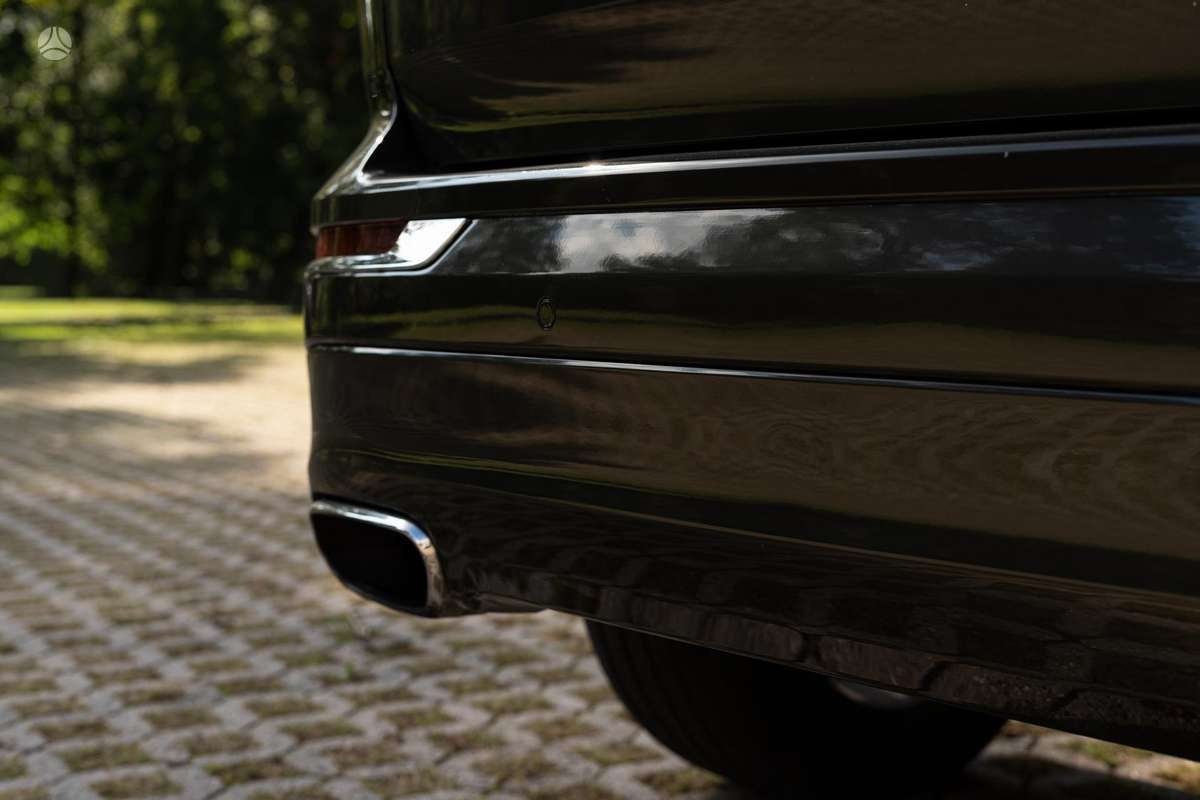 Volvo XC60, off-road / crossover