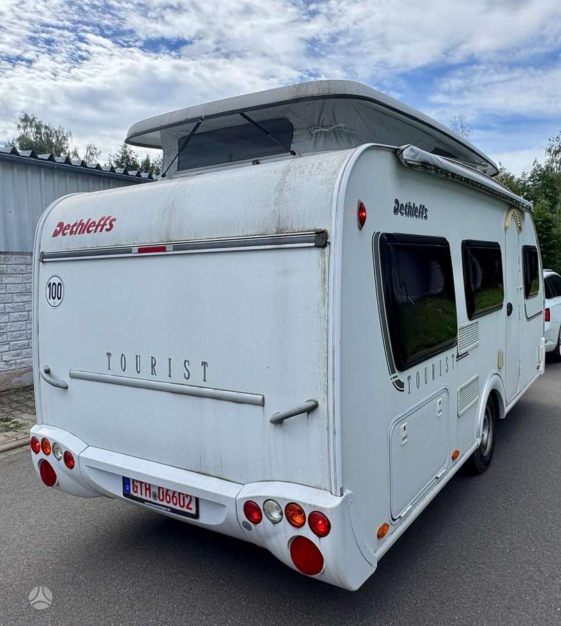 Dethleffs Tourist 400, kemperis