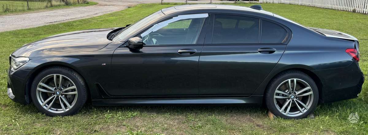 BMW 730, 3.0 l., Седан
